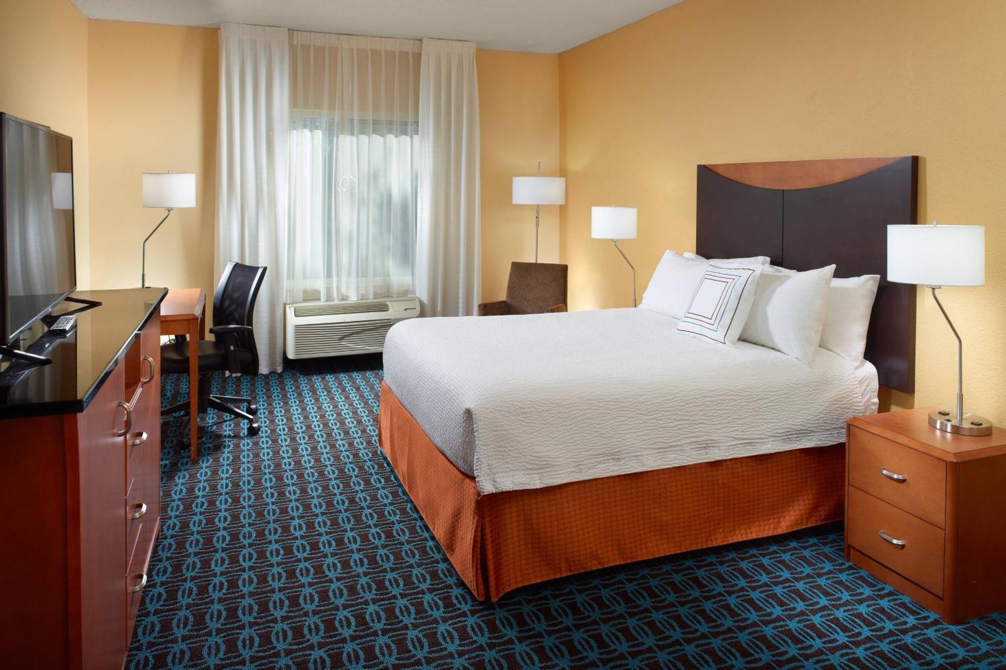 Fairfield Inn & Suites קלארקסוויל מראה חיצוני תמונה