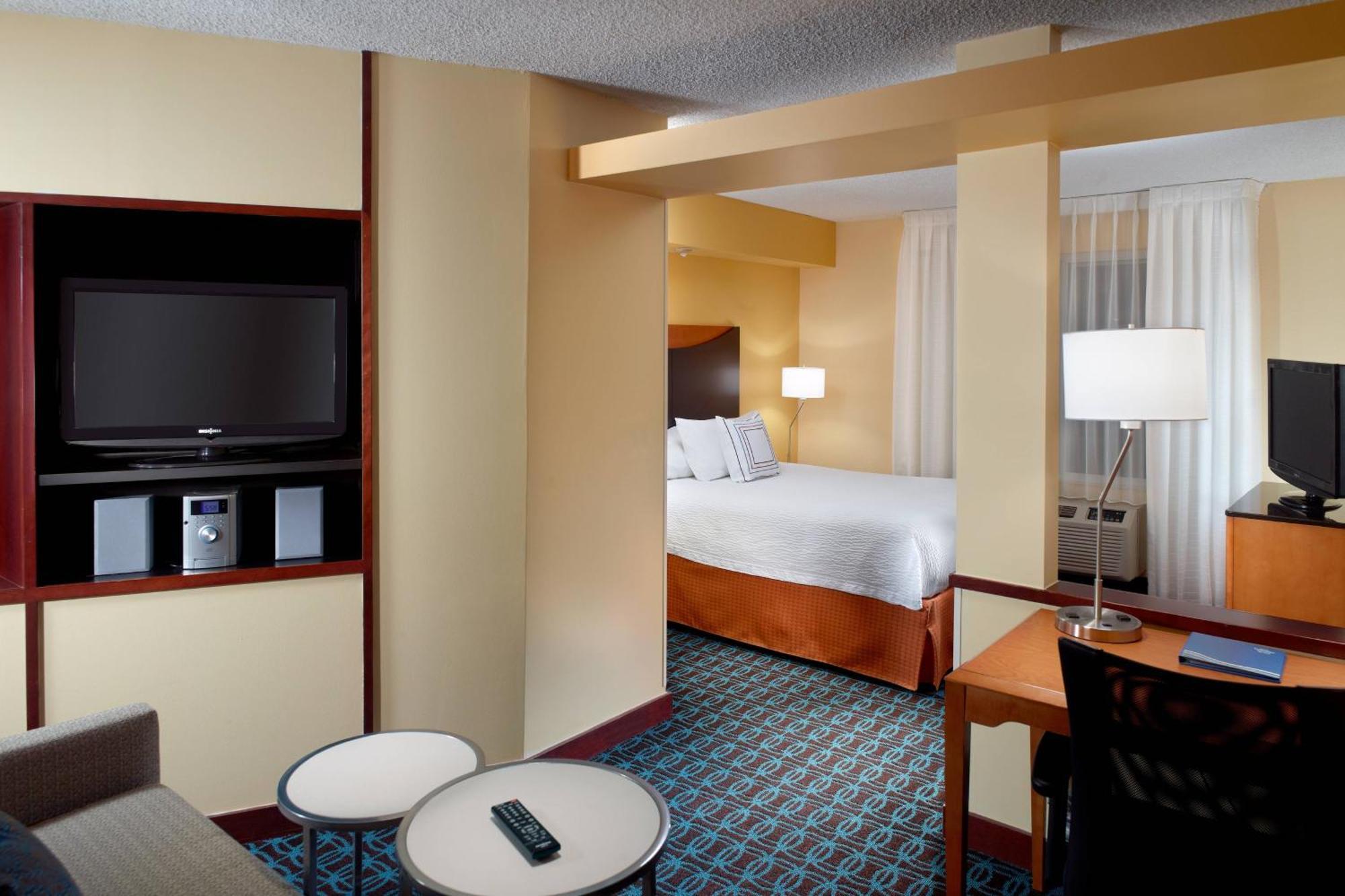 Fairfield Inn & Suites קלארקסוויל מראה חיצוני תמונה