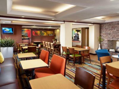 Fairfield Inn & Suites קלארקסוויל מראה חיצוני תמונה